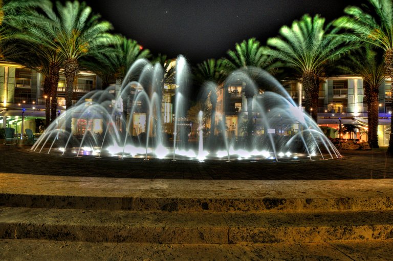 19114739945_ff29d486bf_b