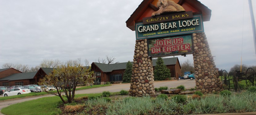 An Amazing Wilderness Getaway At Grizzly Jack’s Grand Bear Resort near Starved Rock State Park in Utica,&nbsp;Illinois